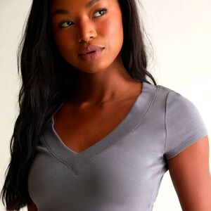 Est. PAC 1980 Evolve V-Neck T-Shirt, Medium, Grey.